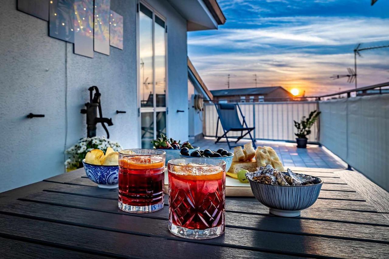 דירות Bastiglia Il Terrazzo Sul Tramonto מראה חיצוני תמונה